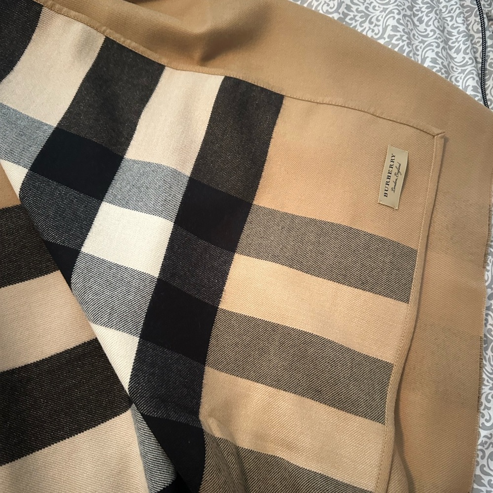 Burberry Beige and Black Plaid Wrap - Picture 8 of 11